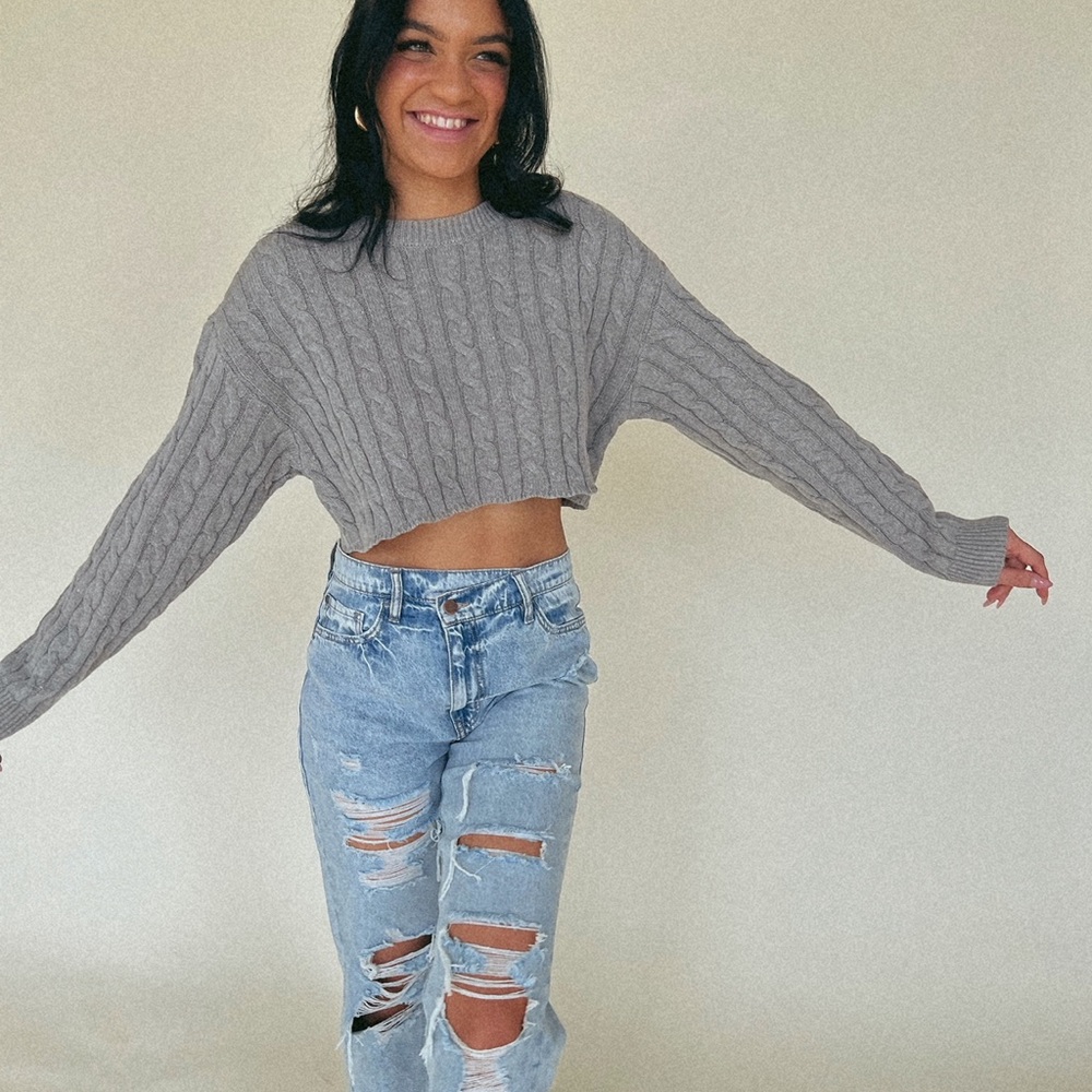 Distressed baggy jean